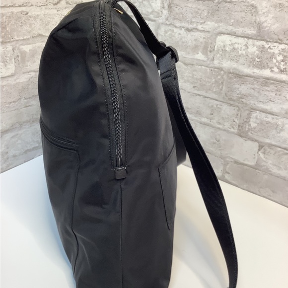 TUMI Just In Case Backpack Black Nylon Zipper Pocket Light Weight Adjustable main image 7